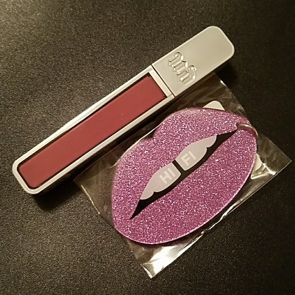 NEW urban decay hi-fi gloss in backtalk